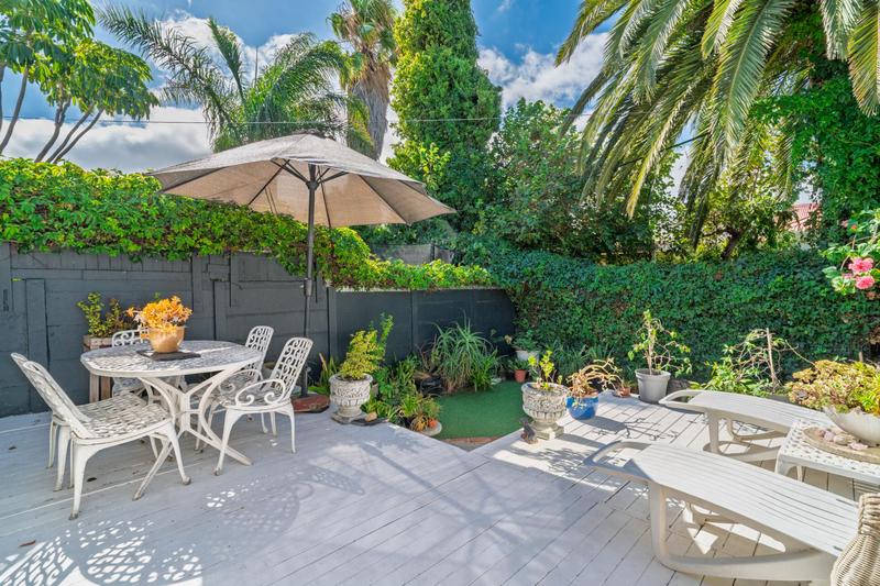 2 Bedroom Property for Sale in Harfield Village Western Cape